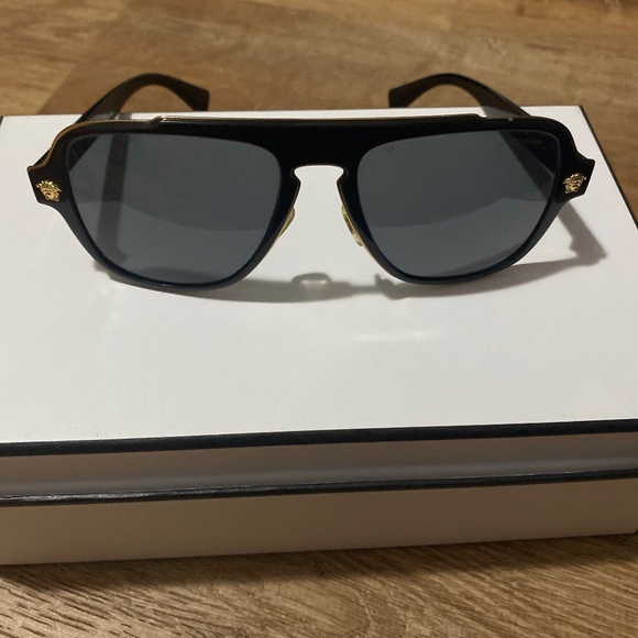 Versace Other - VERSACE polarized AUTHENTIC mod.2199 sunglasses unisex black w gold designer